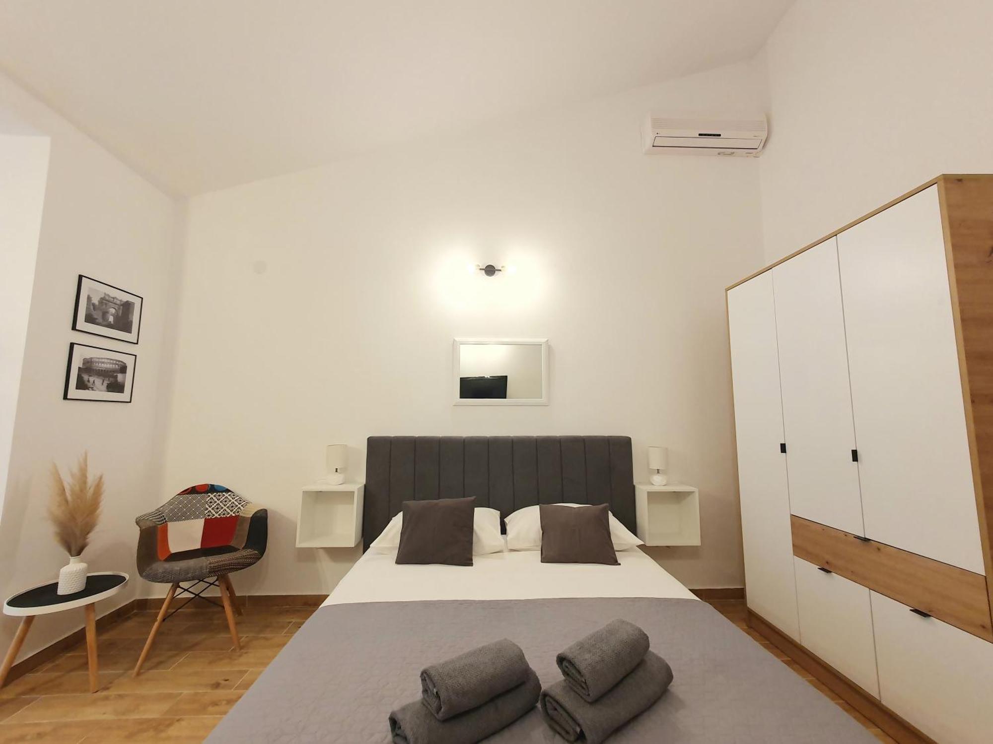 Apartments Dejana Štinjan Esterno foto
